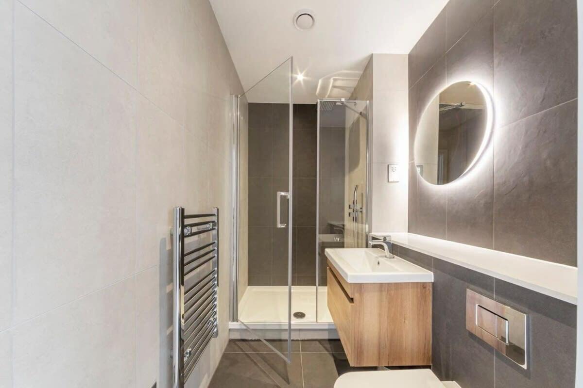 Bright Contemporary Studio In East Grinstead Exterior foto